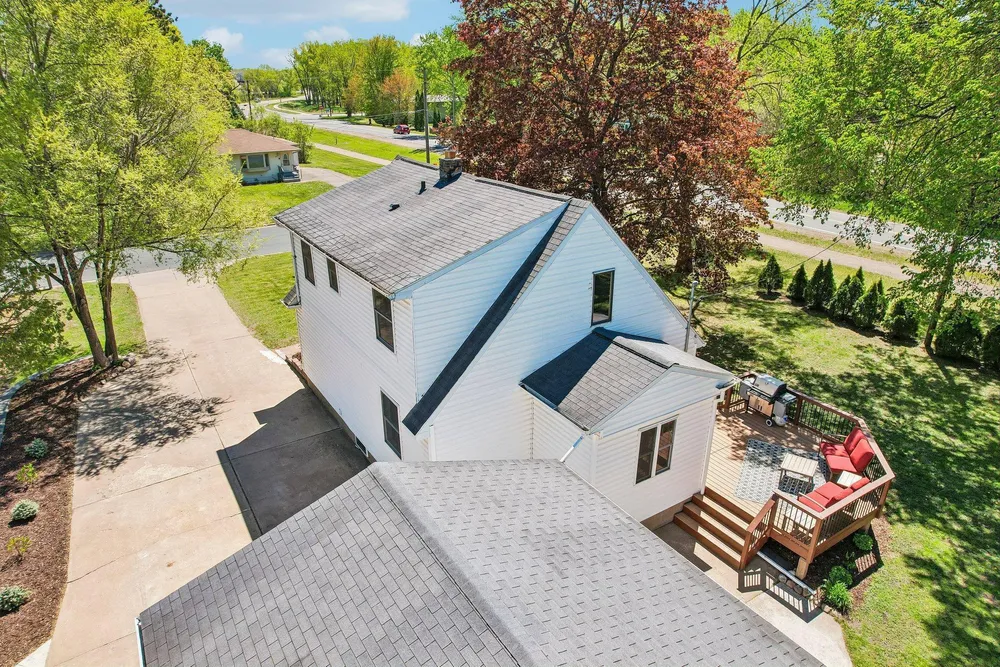 7710 Groveland Rd, Mounds View, MN 55112