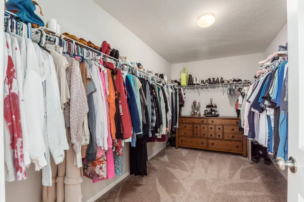198 Rosewood Loop SW, Commercial Point, OH 43116