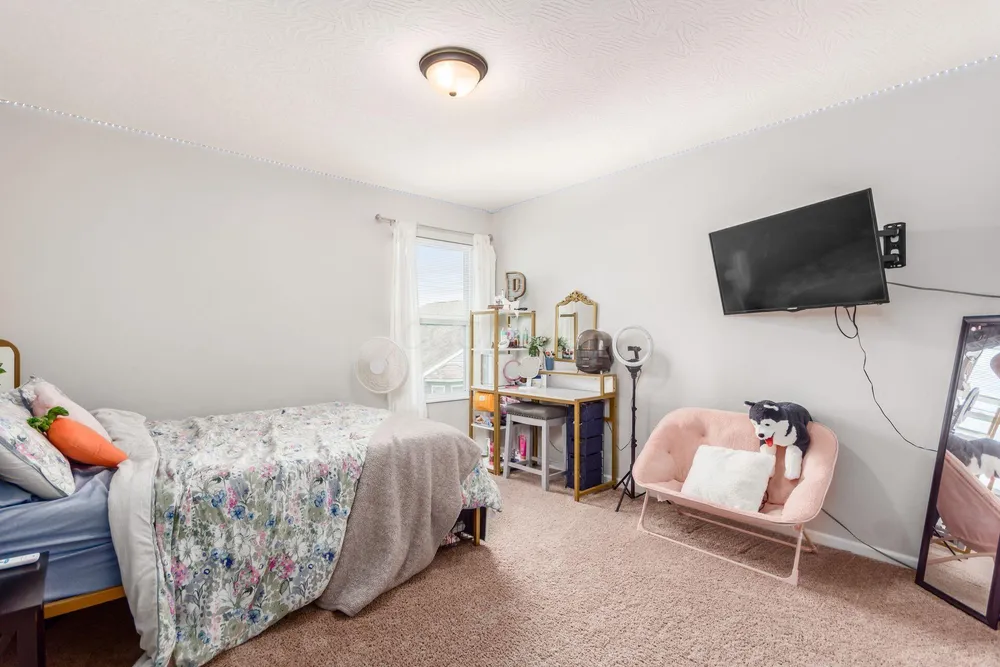 198 Rosewood Loop SW, Commercial Point, OH 43116