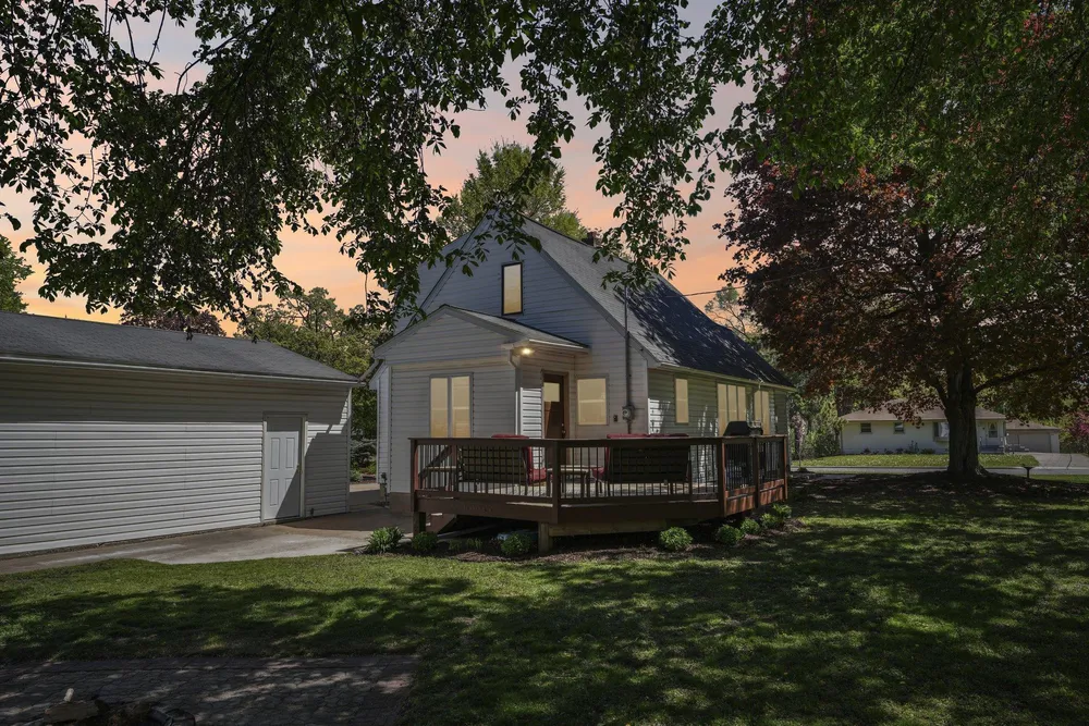7710 Groveland Rd, Mounds View, MN 55112