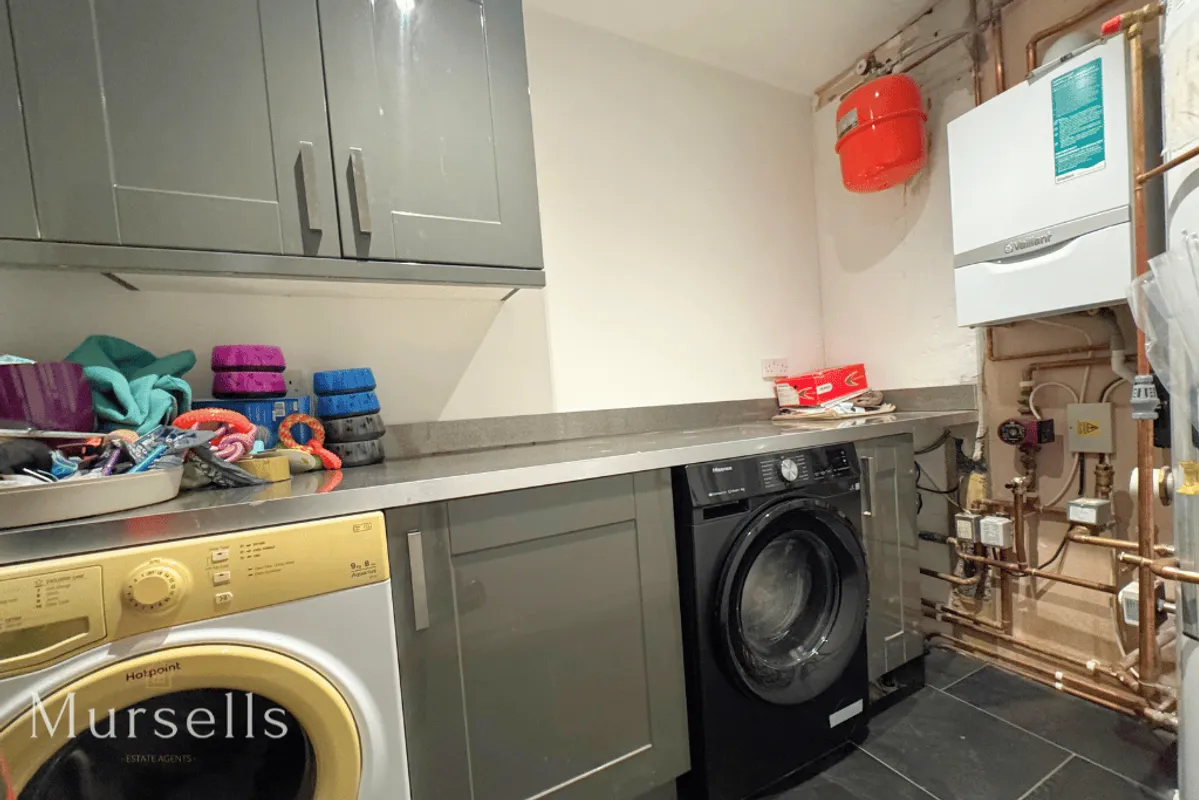 Old Pound Close, Lytchett Matravers, Poole, BH16