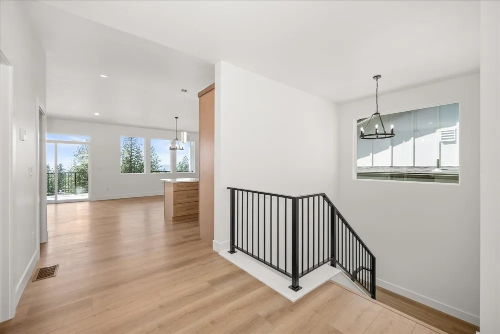 4233 W Tolliver Ct, Spokane, WA 99208