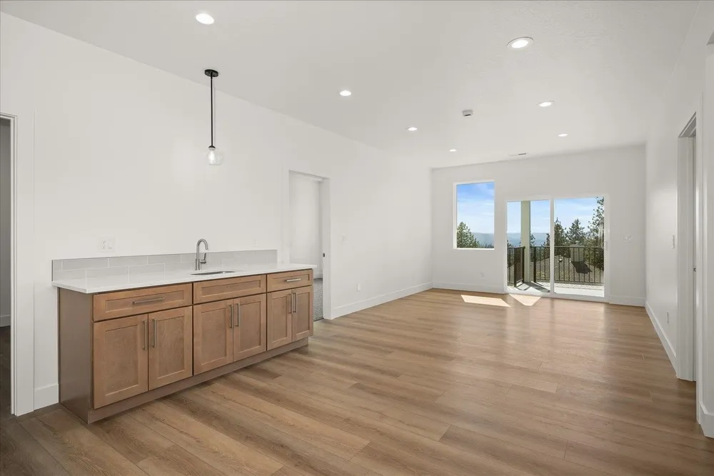 4233 W Tolliver Ct, Spokane, WA 99208