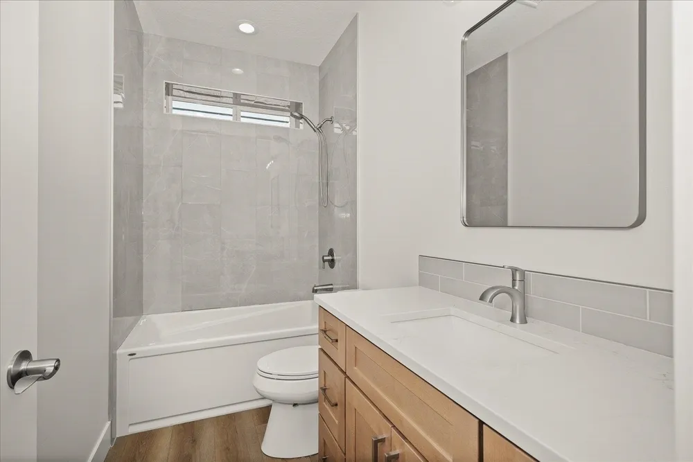 4233 W Tolliver Ct, Spokane, WA 99208