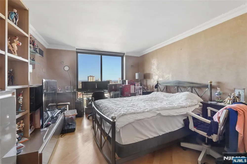 1512 Palisade Ave, Fort Lee, NJ 07024