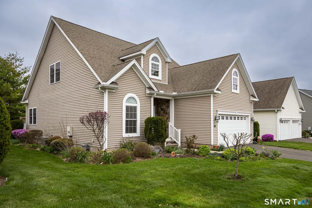 63 Scenic Dr, Berlin, CT 06037