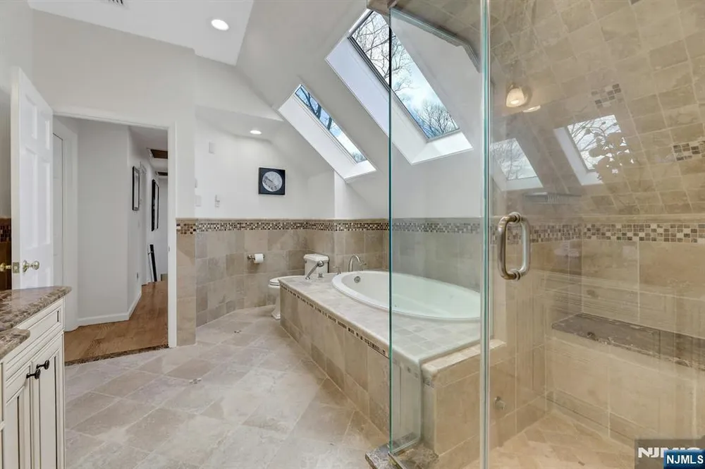 105 Apple Ridge Rd, Woodcliff Lake, NJ 07677