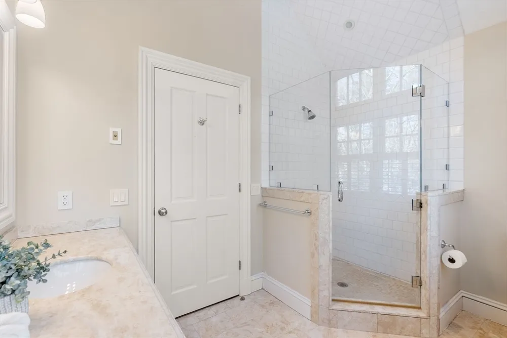 182 Winding River Rd, Wellesley, MA 02482