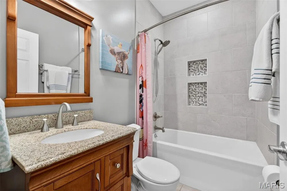 1407 Tucks Inn Ct, Lake St Louis, MO 63367