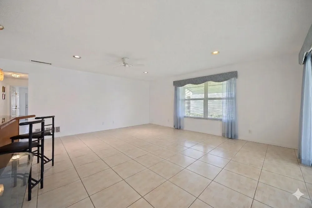 275 High Point Ct, Boynton Beach, FL 33435-6644
