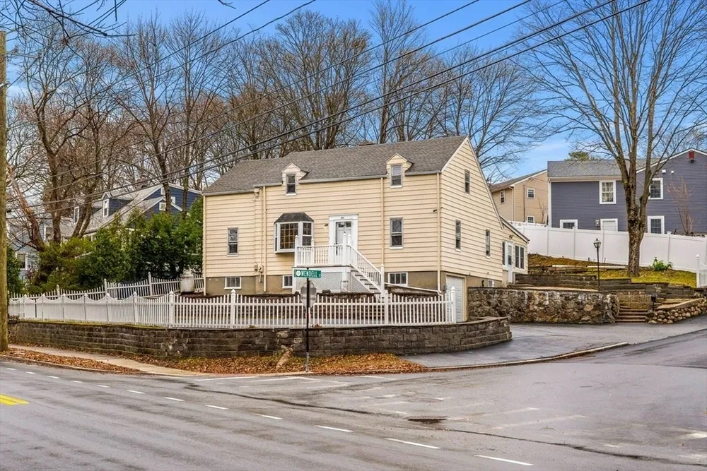 380 Cross St, Winchester, MA 01890