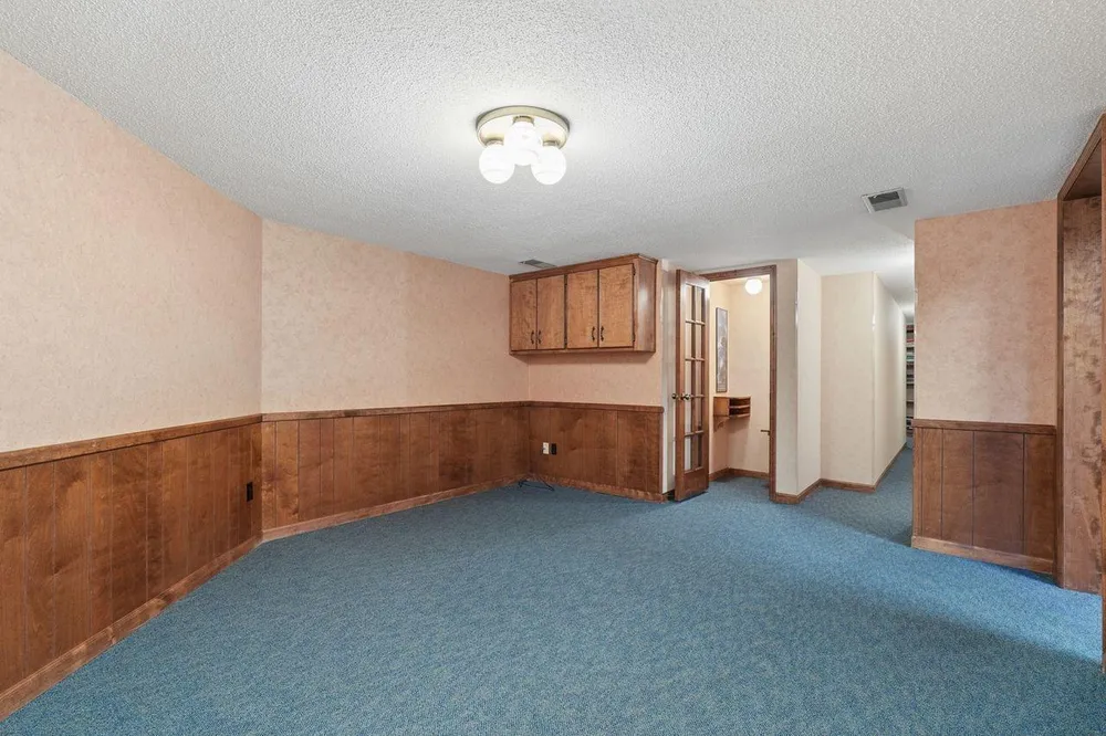 6175 Heather Pl NE, Fridley, MN 55432
