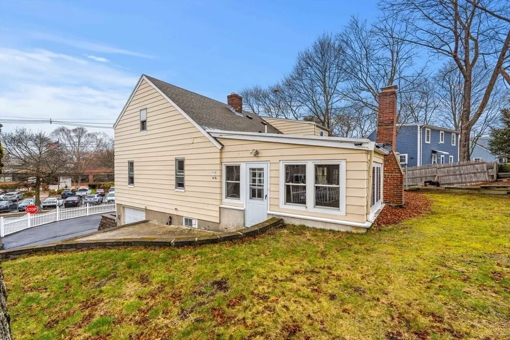 380 Cross St, Winchester, MA 01890