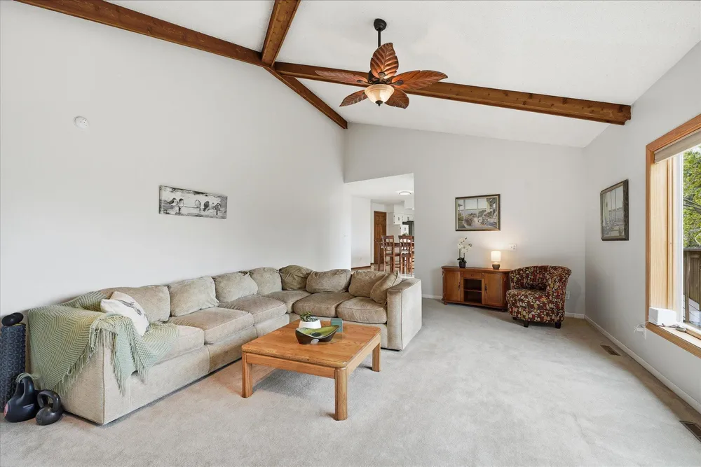 2500 Highland View Ave S, Burnsville, MN 55337