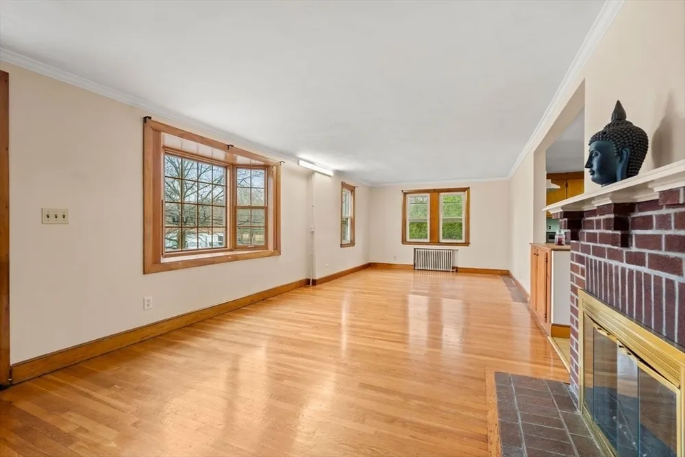 380 Cross St, Winchester, MA 01890