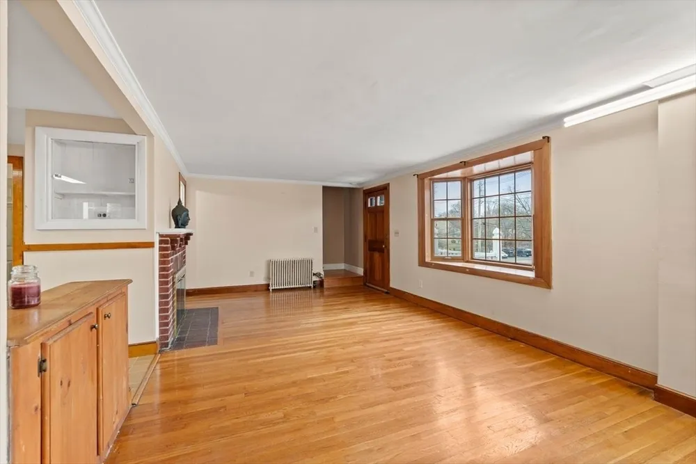 380 Cross St, Winchester, MA 01890