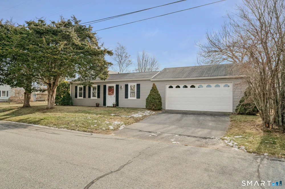 54 Sea Crest Ave, East Lyme, CT 06357