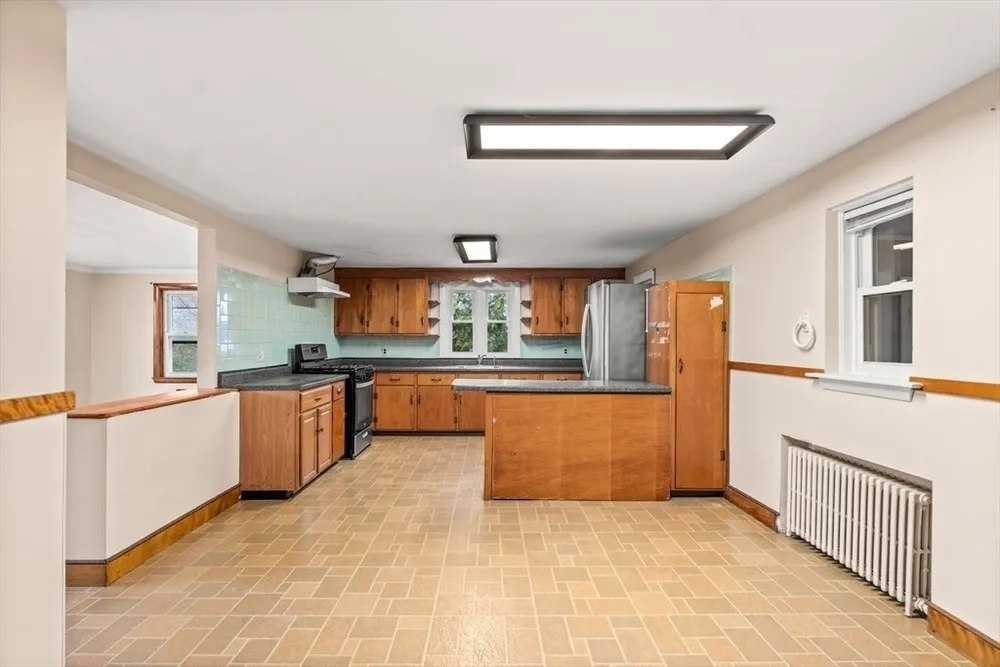 380 Cross St, Winchester, MA 01890