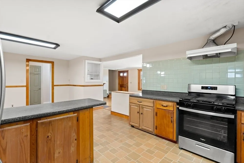 380 Cross St, Winchester, MA 01890