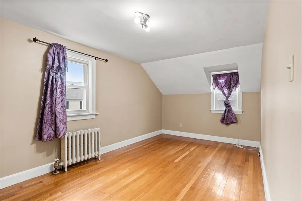 380 Cross St, Winchester, MA 01890