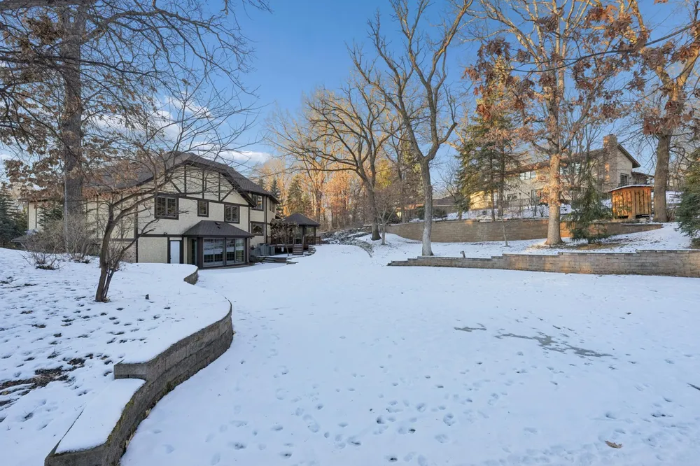 6175 Heather Pl NE, Fridley, MN 55432