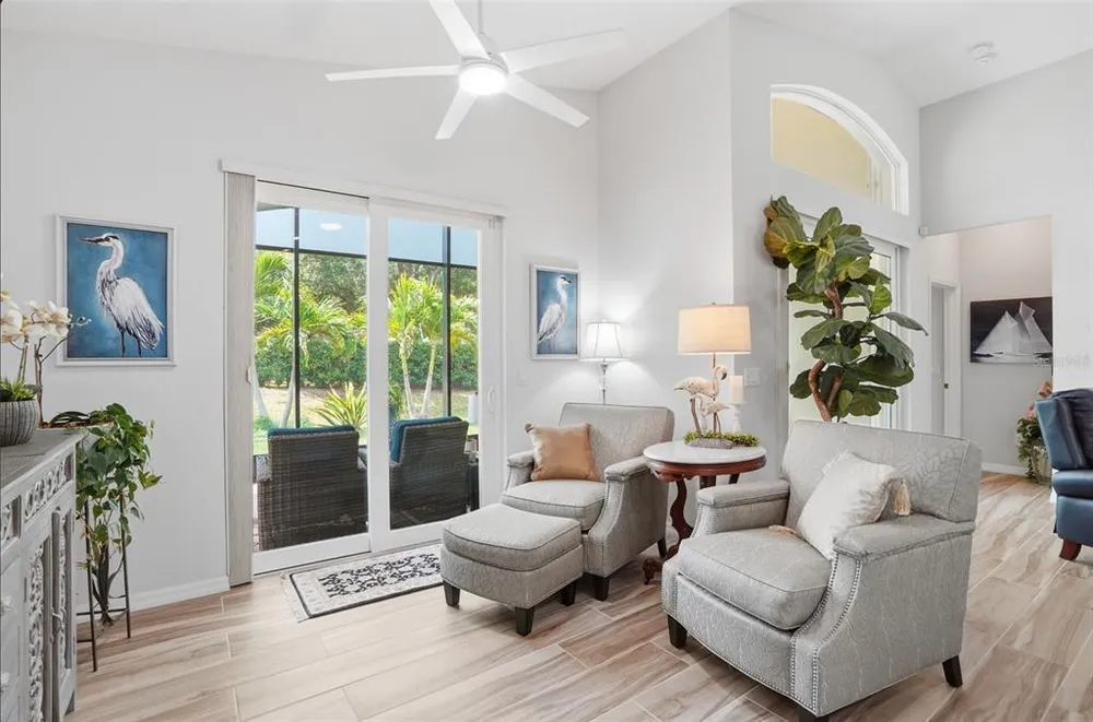 4222 65th Pl E, Sarasota, FL 34243