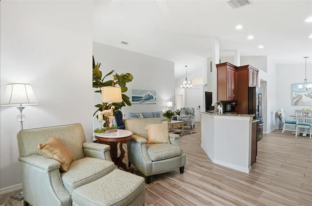 4222 65th Pl E, Sarasota, FL 34243