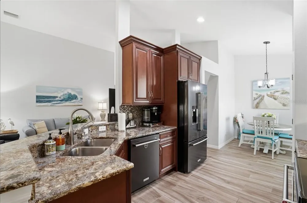 4222 65th Pl E, Sarasota, FL 34243