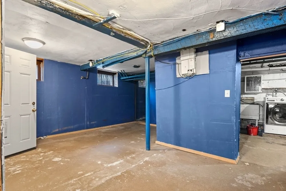 380 Cross St, Winchester, MA 01890