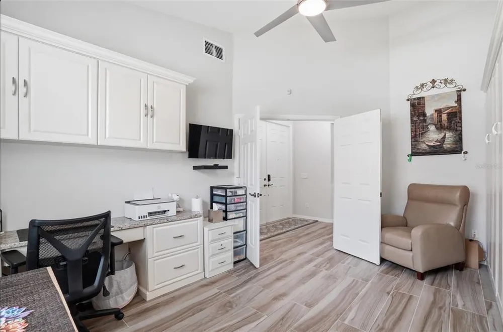 4222 65th Pl E, Sarasota, FL 34243