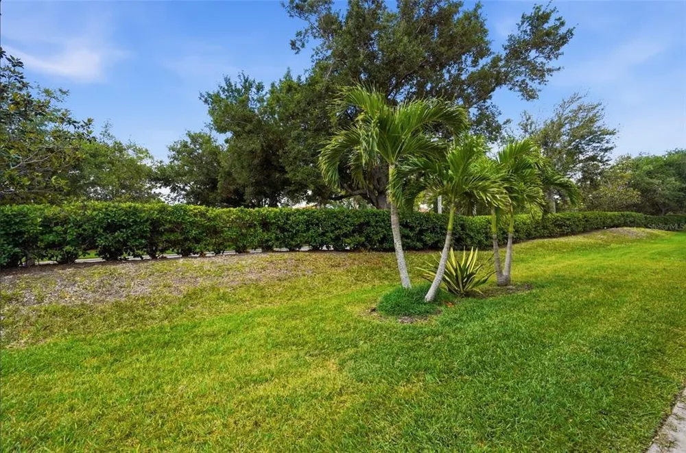 4222 65th Pl E, Sarasota, FL 34243