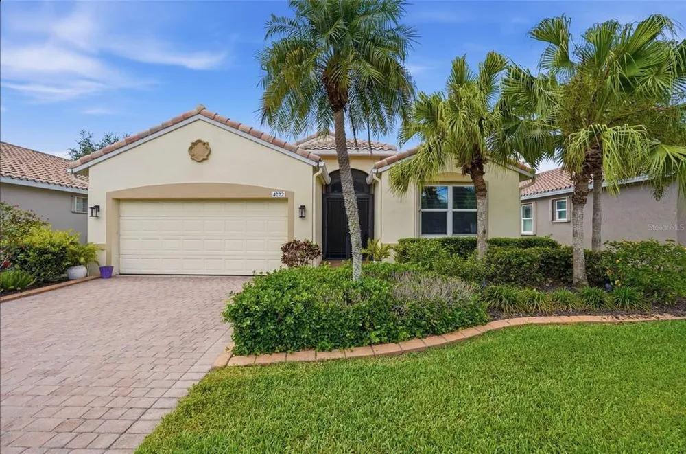 4222 65th Pl E, Sarasota, FL 34243