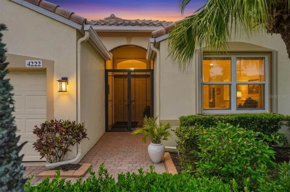 4222 65th Pl E, Sarasota, FL 34243