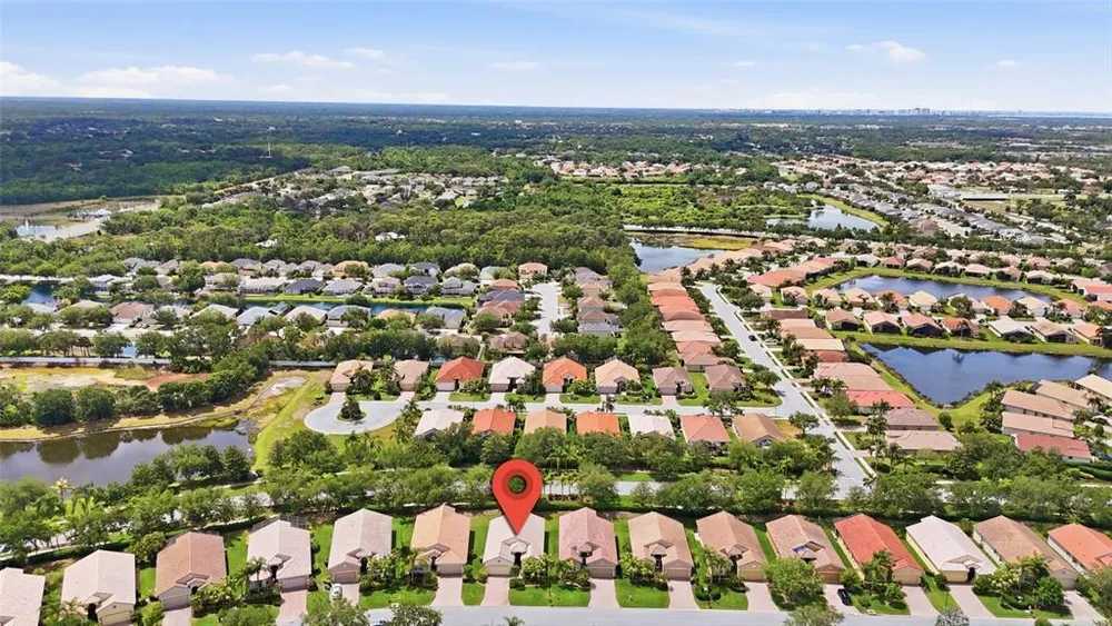 4222 65th Pl E, Sarasota, FL 34243