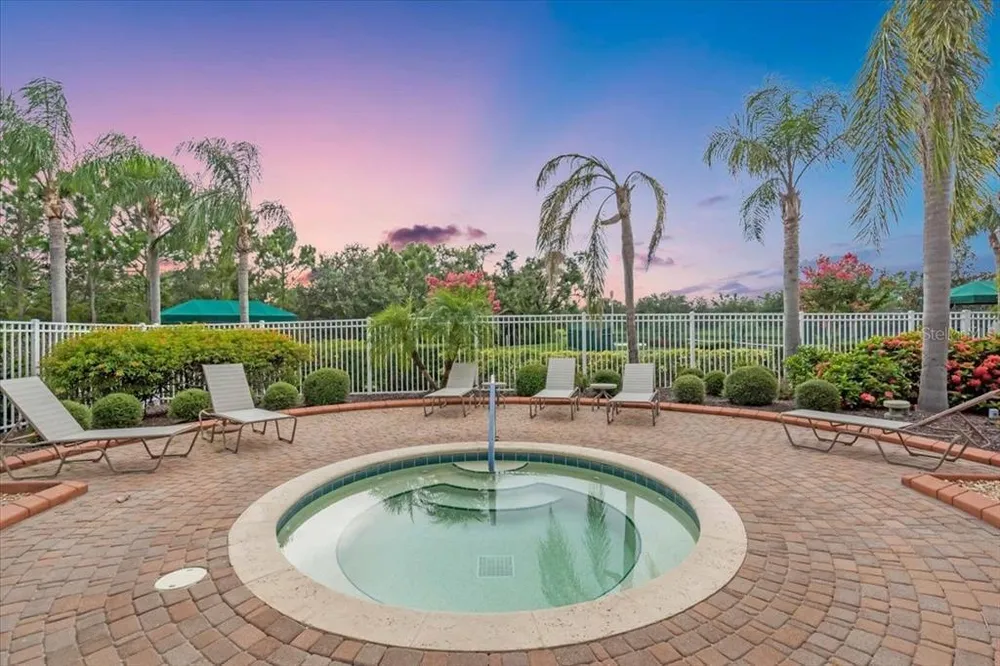 4222 65th Pl E, Sarasota, FL 34243
