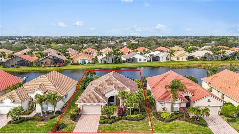 6558 41st Ct E, Sarasota, FL 34243