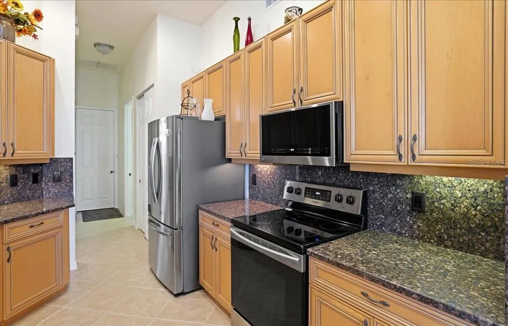 6558 41st Ct E, Sarasota, FL 34243