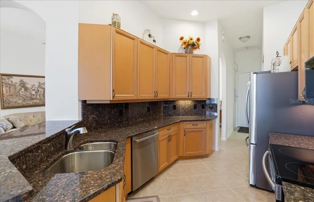 6558 41st Ct E, Sarasota, FL 34243