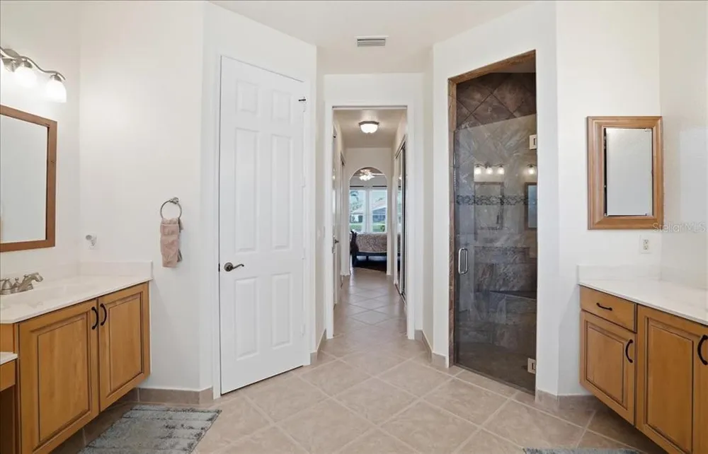 6558 41st Ct E, Sarasota, FL 34243