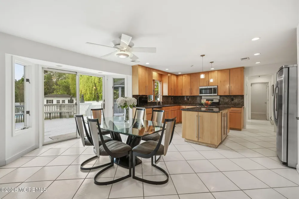 5 Emmons Ct, Marlboro, NJ 07746