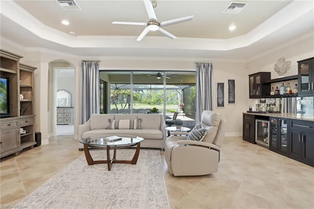 9457 Rialto Dr, Naples, FL 34113