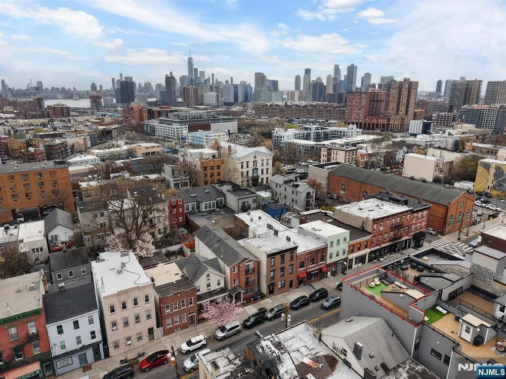 339 Palisade Ave, Jersey City, NJ 07307