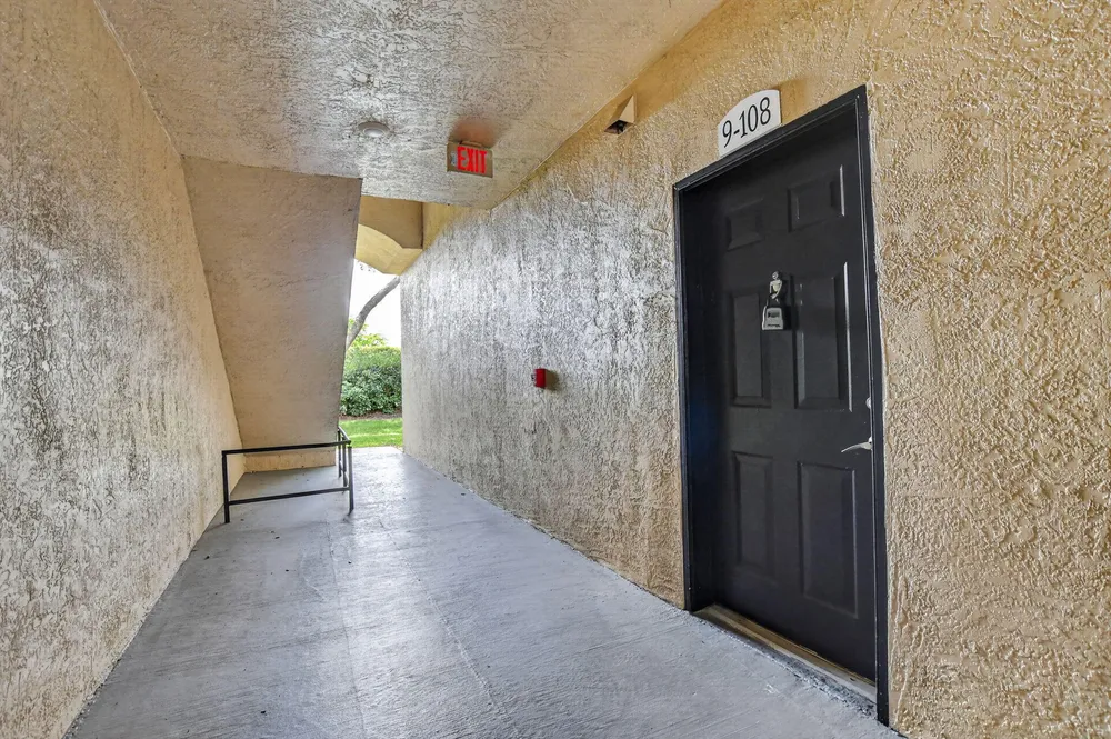 15085 Michelangelo Blvd, Delray Beach, FL 33446