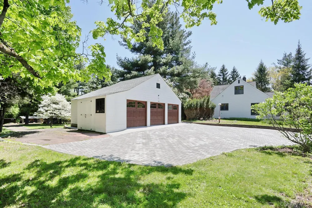288 Buena Vista Rd, New City, NY 10956