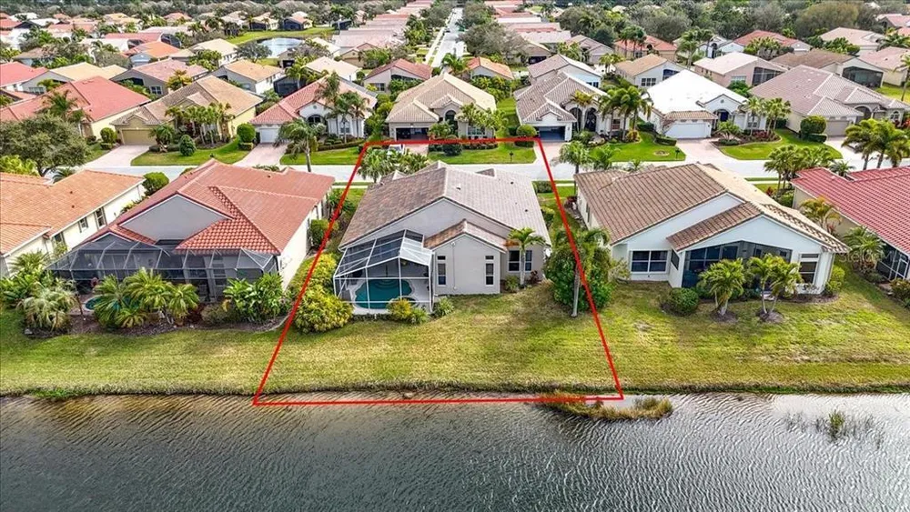 6558 41st Ct E, Sarasota, FL 34243