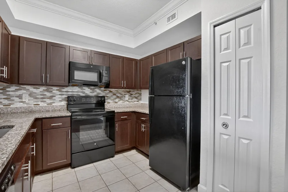 15085 Michelangelo Blvd, Delray Beach, FL 33446