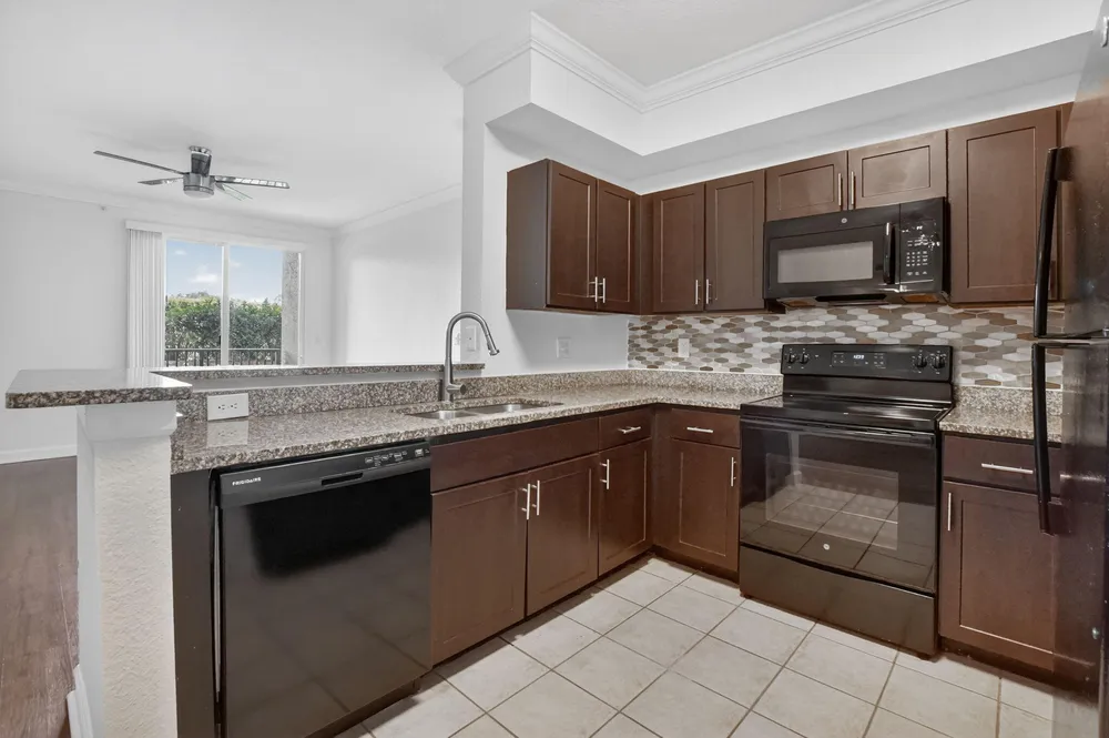 15085 Michelangelo Blvd, Delray Beach, FL 33446