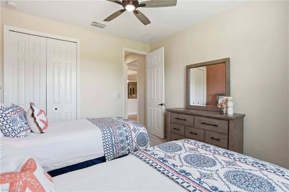 9457 Rialto Dr, Naples, FL 34113