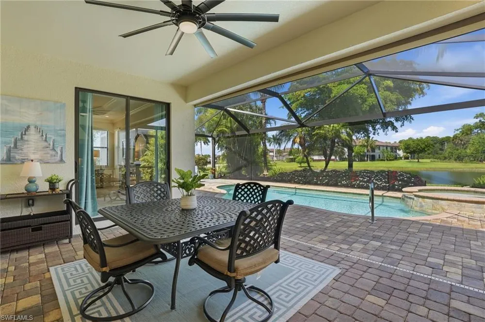 9457 Rialto Dr, Naples, FL 34113