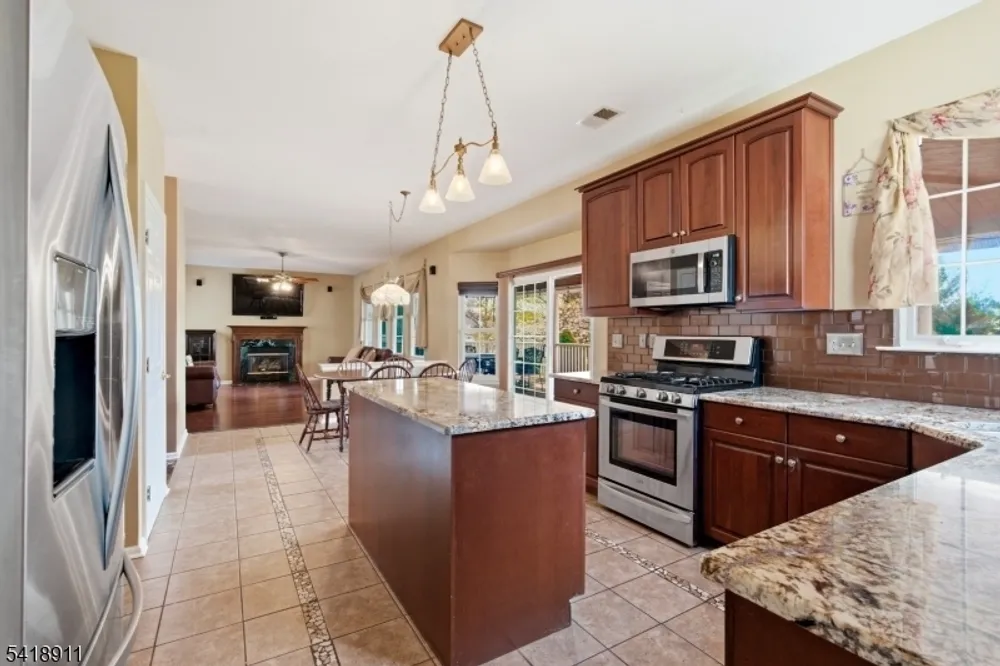 416 Daniel Dr, Greenwich, NJ 08886